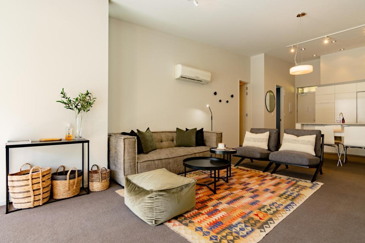 شقة Stylish Haven Luxury Interiors In Prime Location كوينستاون المظهر الخارجي الصورة