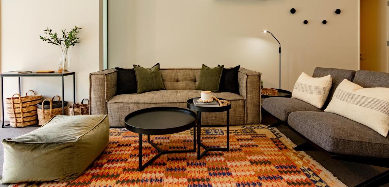 شقة Stylish Haven Luxury Interiors In Prime Location كوينستاون المظهر الخارجي الصورة
