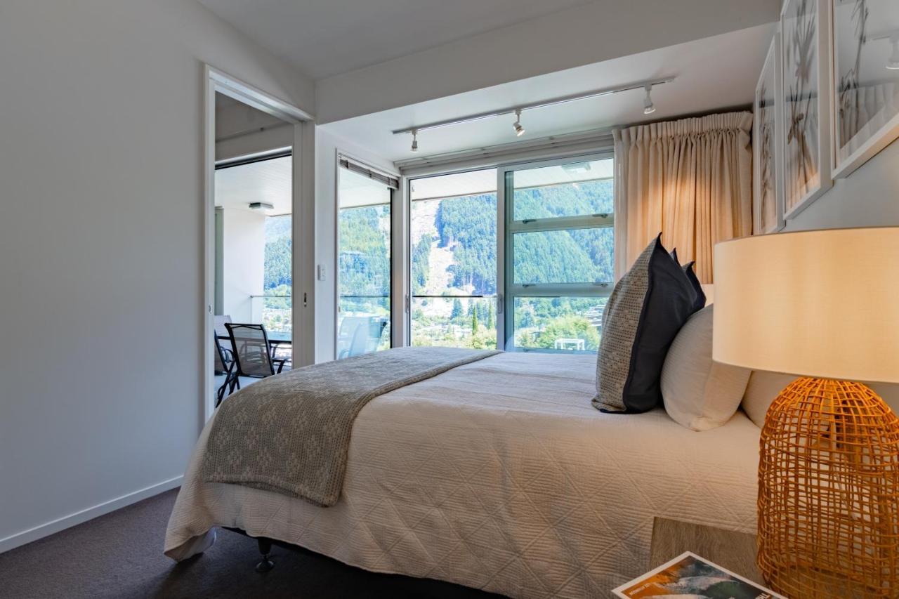 شقة Stylish Haven Luxury Interiors In Prime Location كوينستاون المظهر الخارجي الصورة