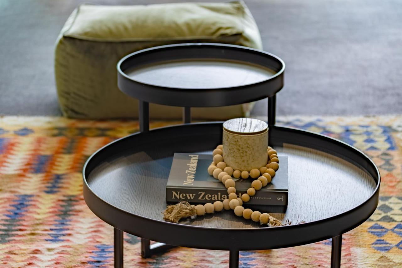 شقة Stylish Haven Luxury Interiors In Prime Location كوينستاون المظهر الخارجي الصورة