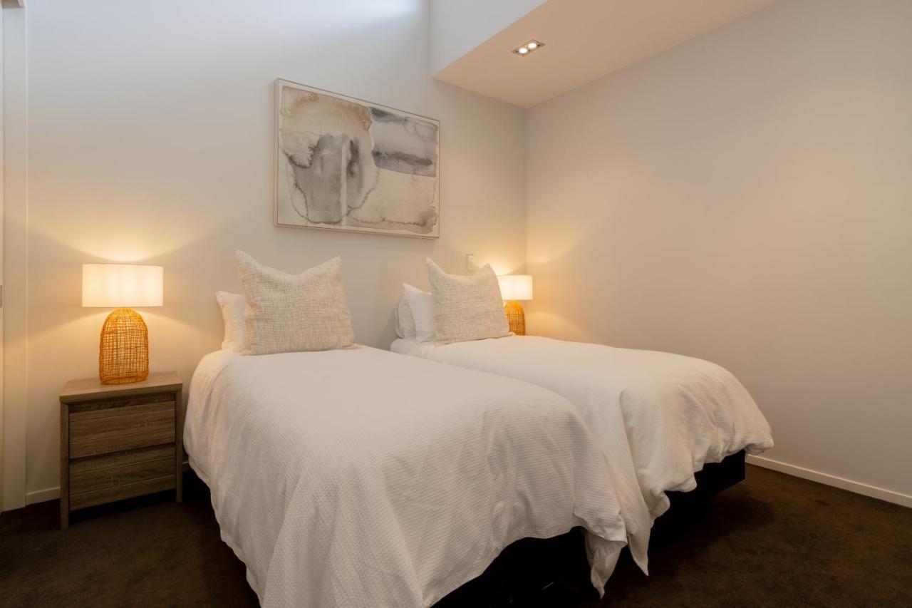 شقة Stylish Haven Luxury Interiors In Prime Location كوينستاون المظهر الخارجي الصورة